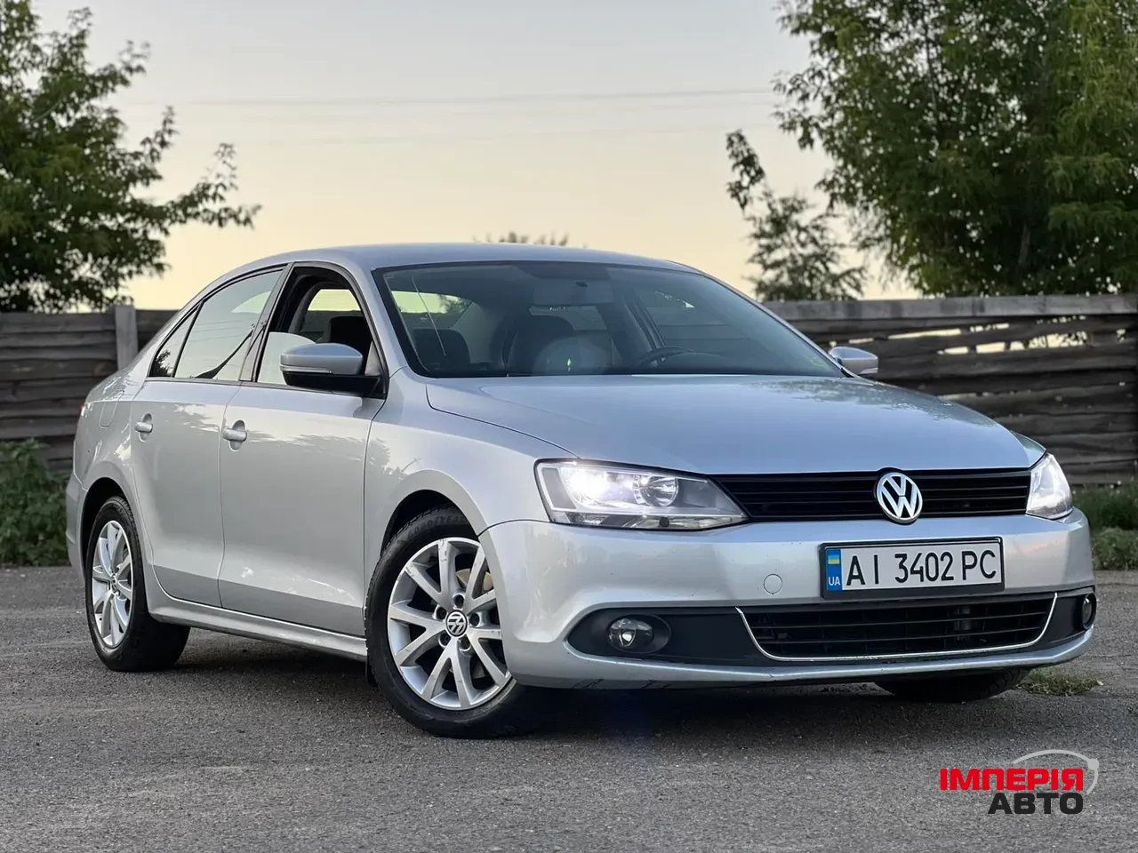 Volkswagen Jetta - фото 2