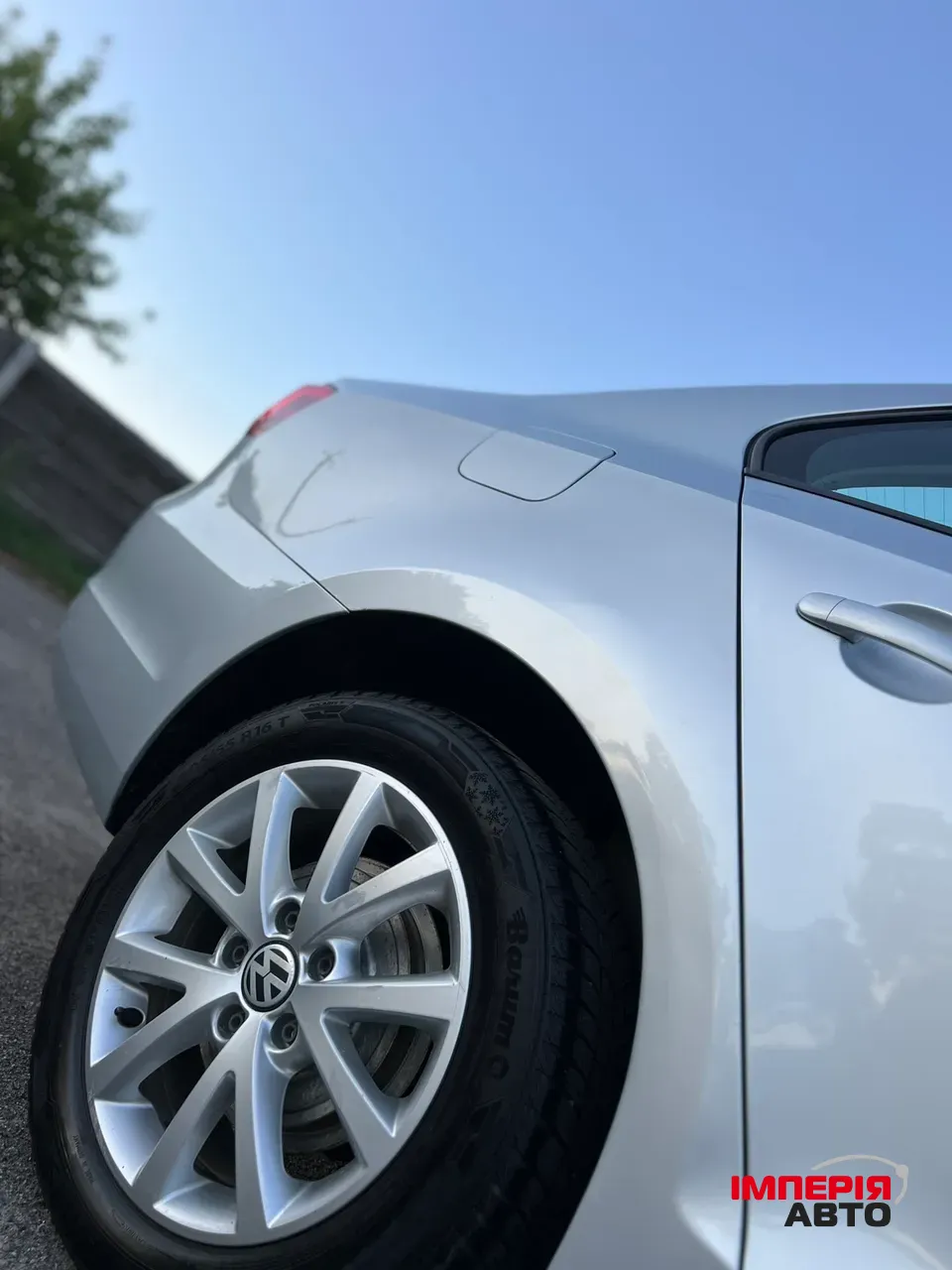 Volkswagen Jetta - фото 8