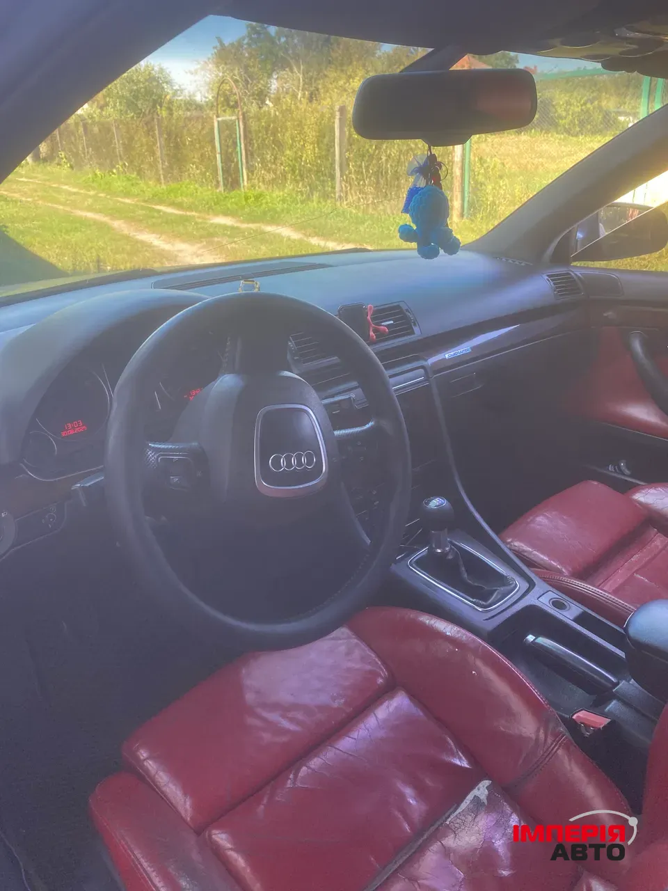 Audi A4 - фото 9