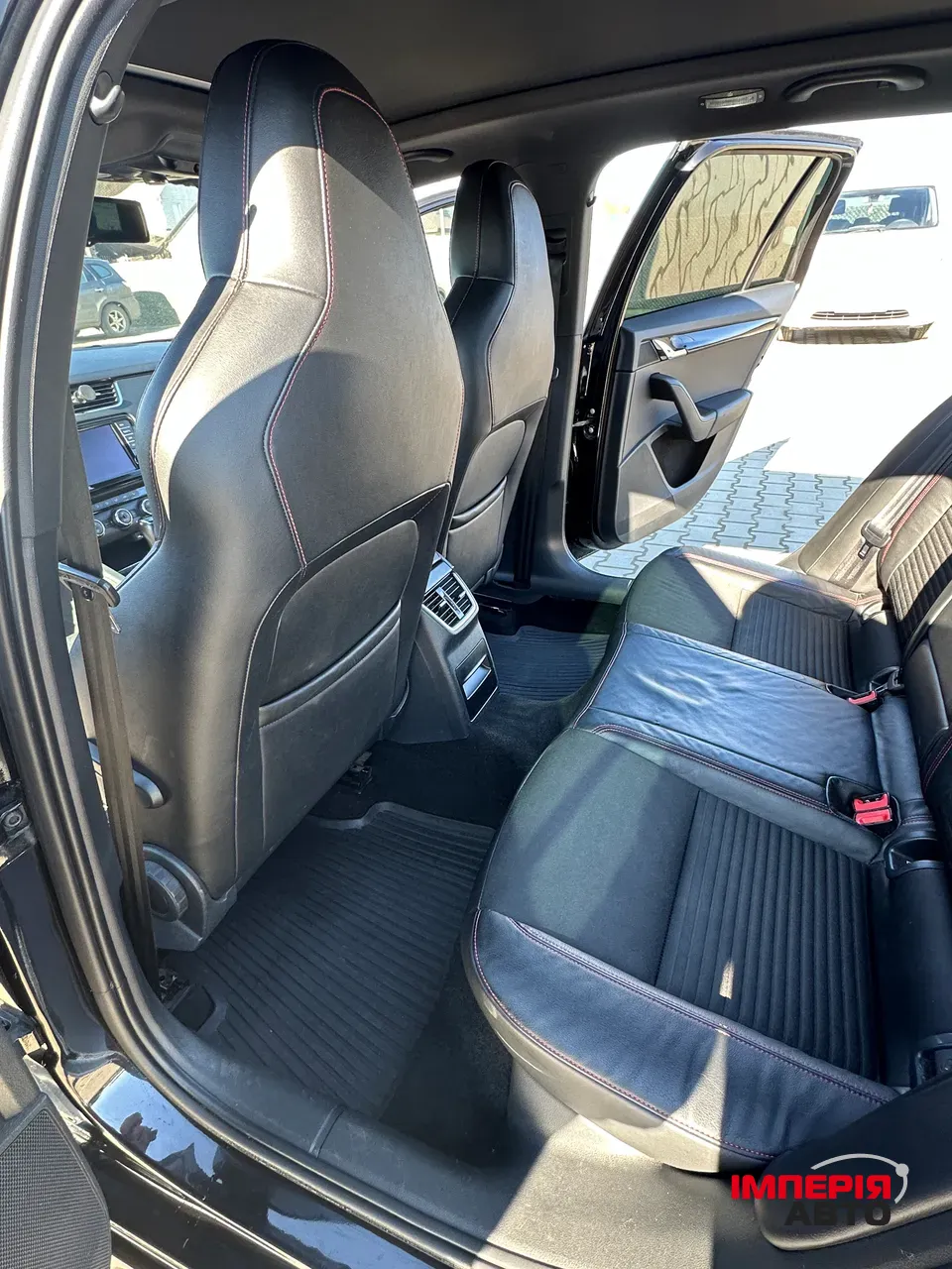 Skoda Octavia RS - фото 14