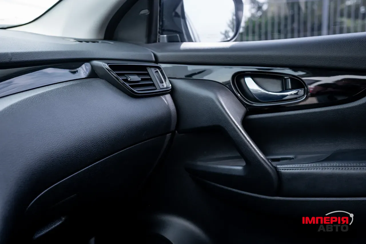 Nissan Rogue Sport - фото 23