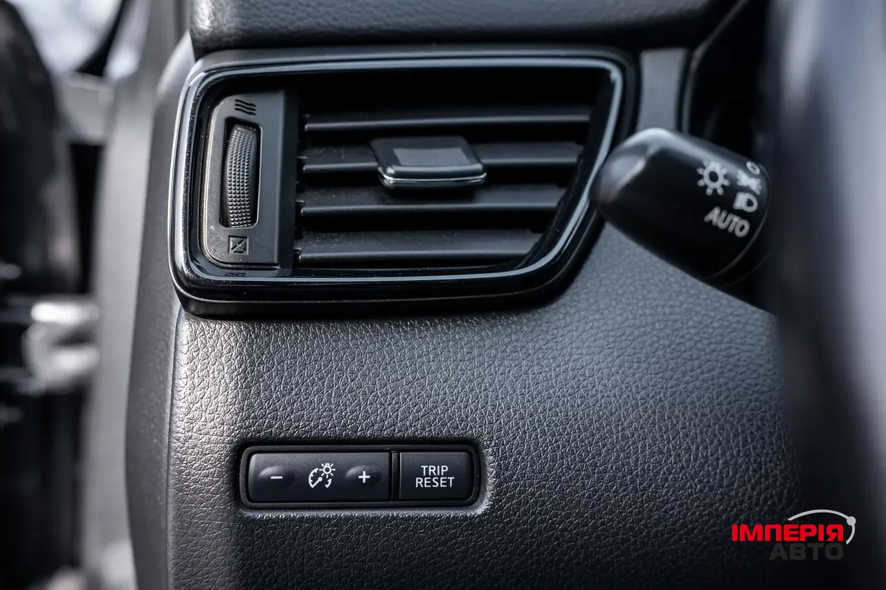 Nissan Rogue Sport - фото 24