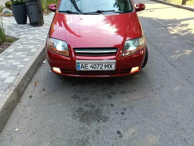 Chevrolet Aveo - фото 1