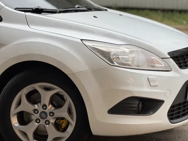 Ford Focus - фото 4