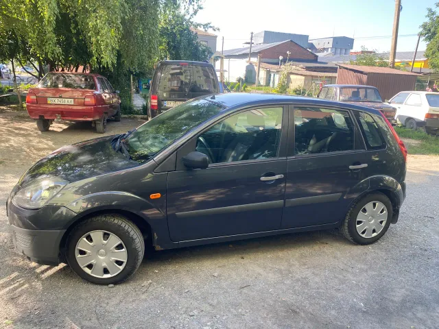 Ford Fiesta - фото 5