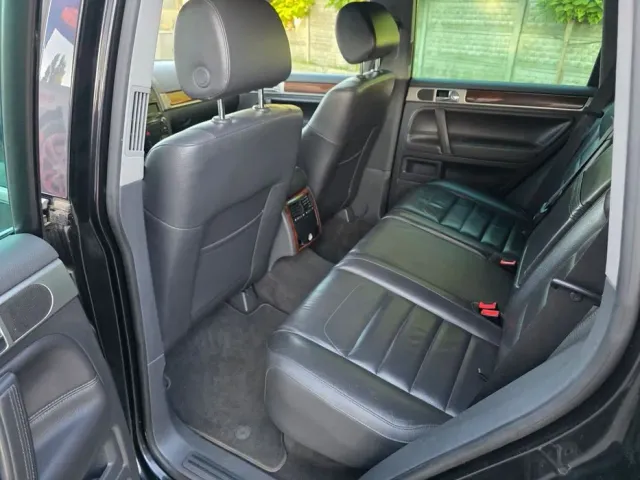 Volkswagen Touareg - фото 5