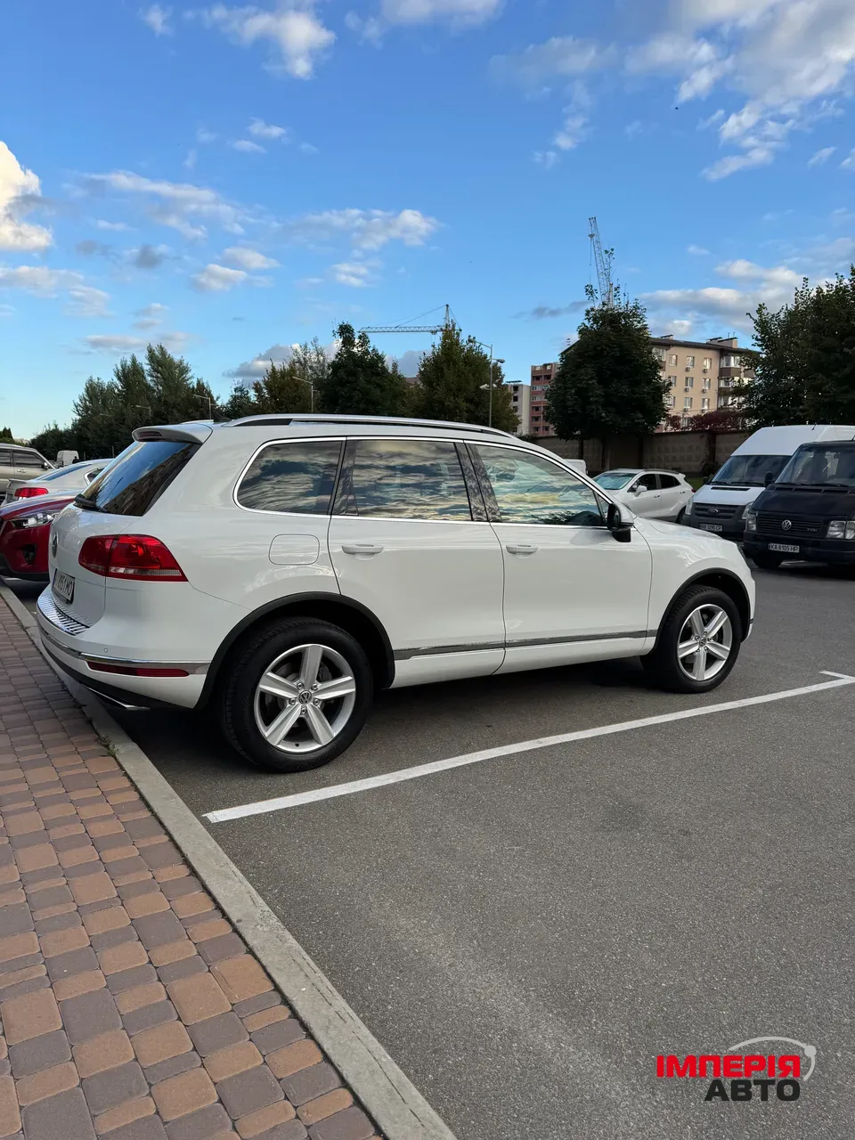 Volkswagen Touareg - фото 7