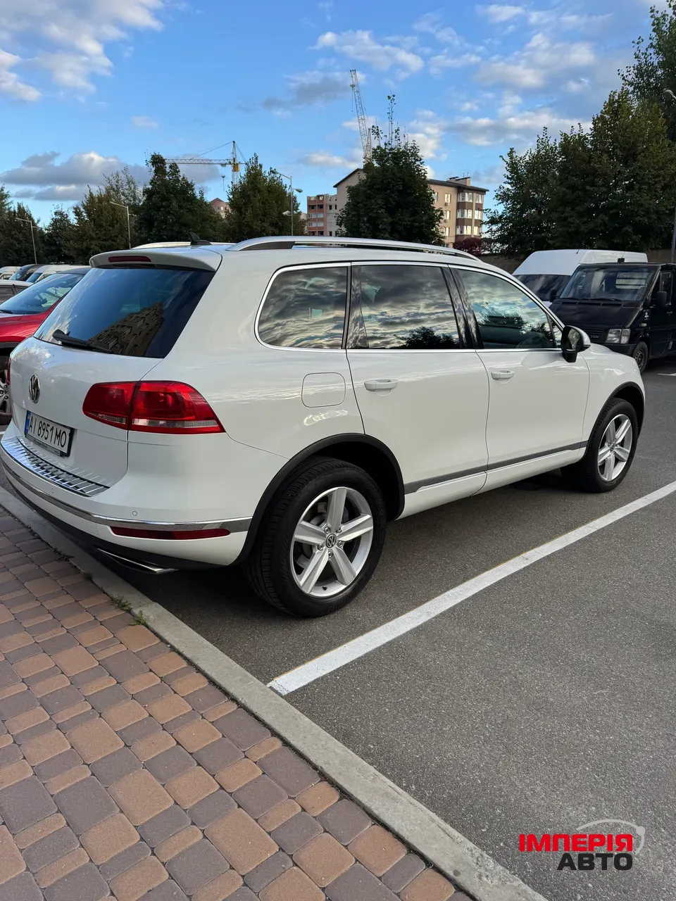 Volkswagen Touareg - фото 6