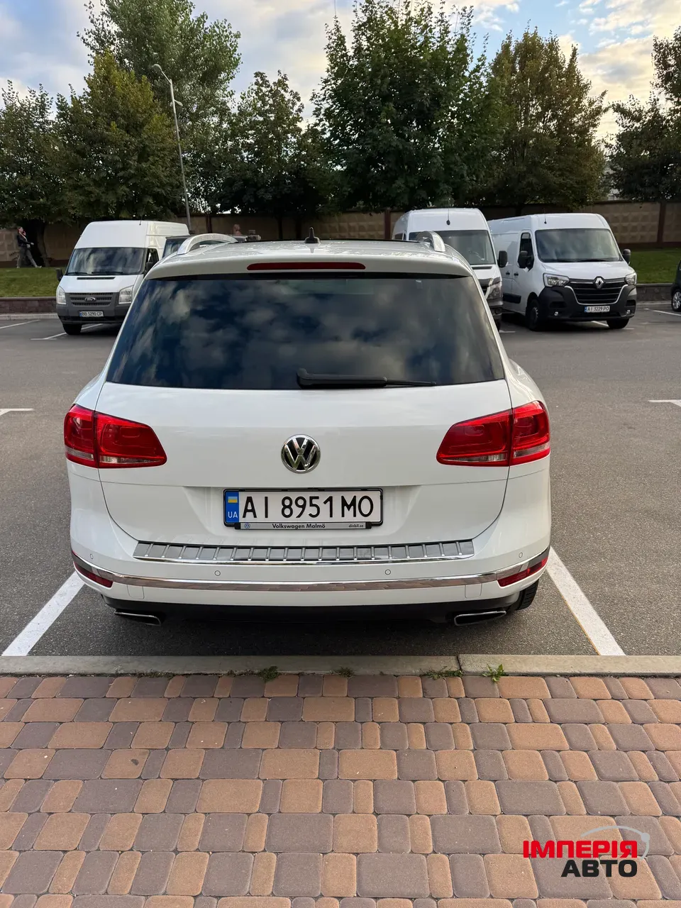 Volkswagen Touareg - фото 4