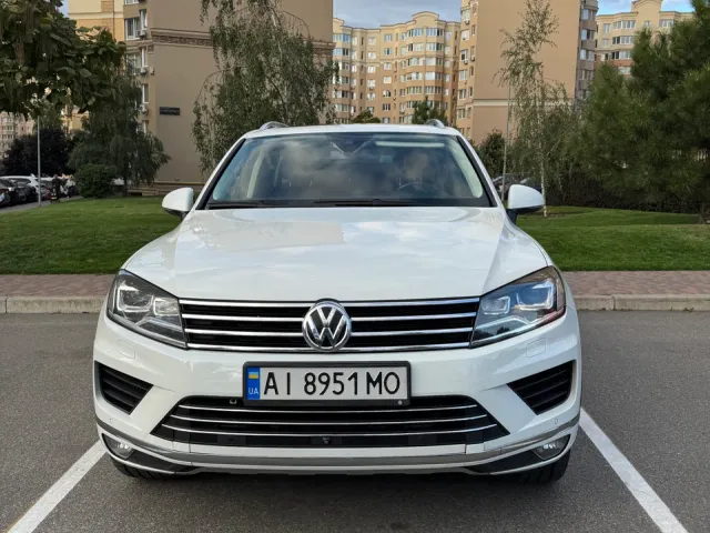 Volkswagen Touareg - фото 3