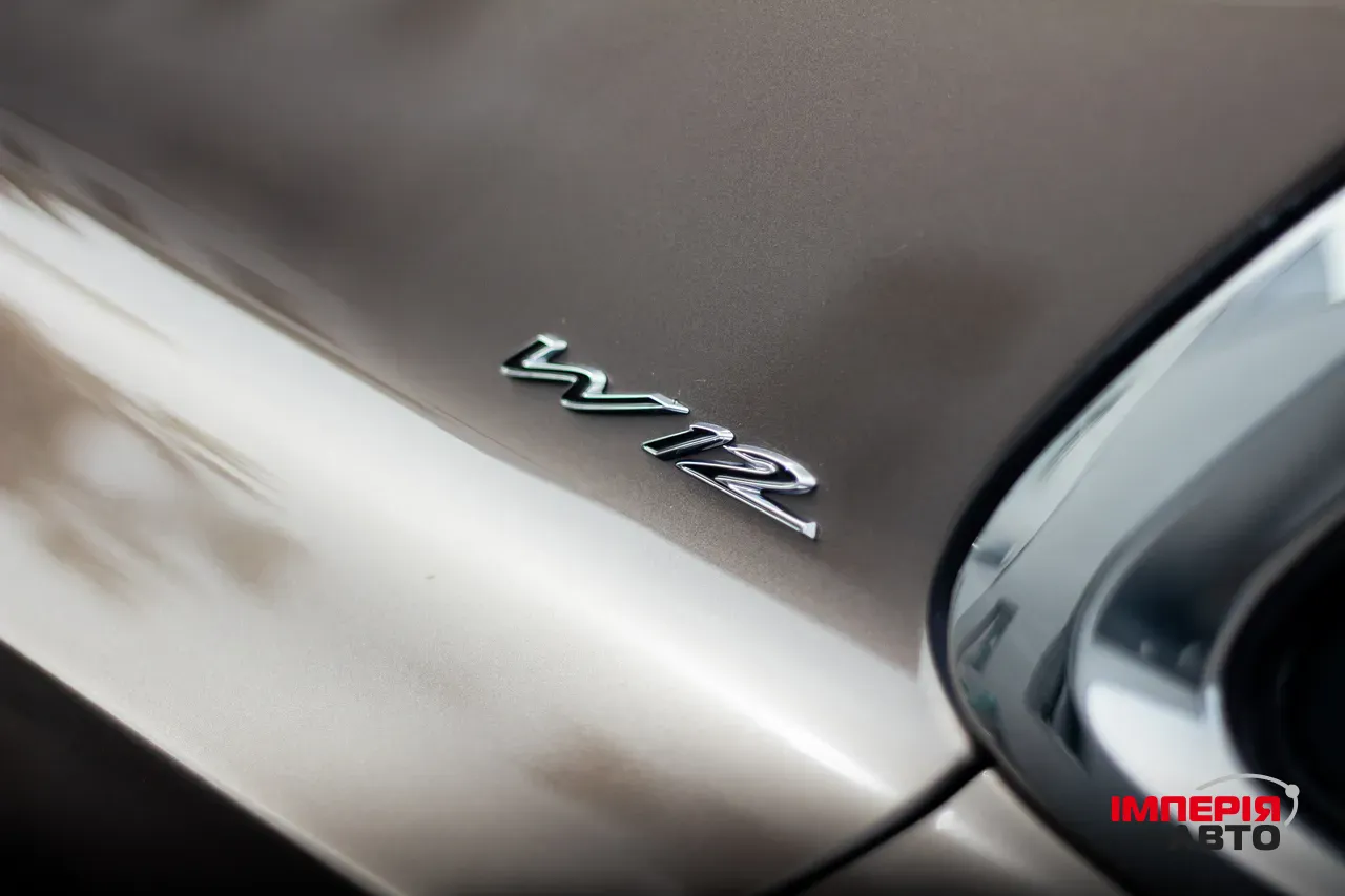 Bentley Flying Spur - фото 24