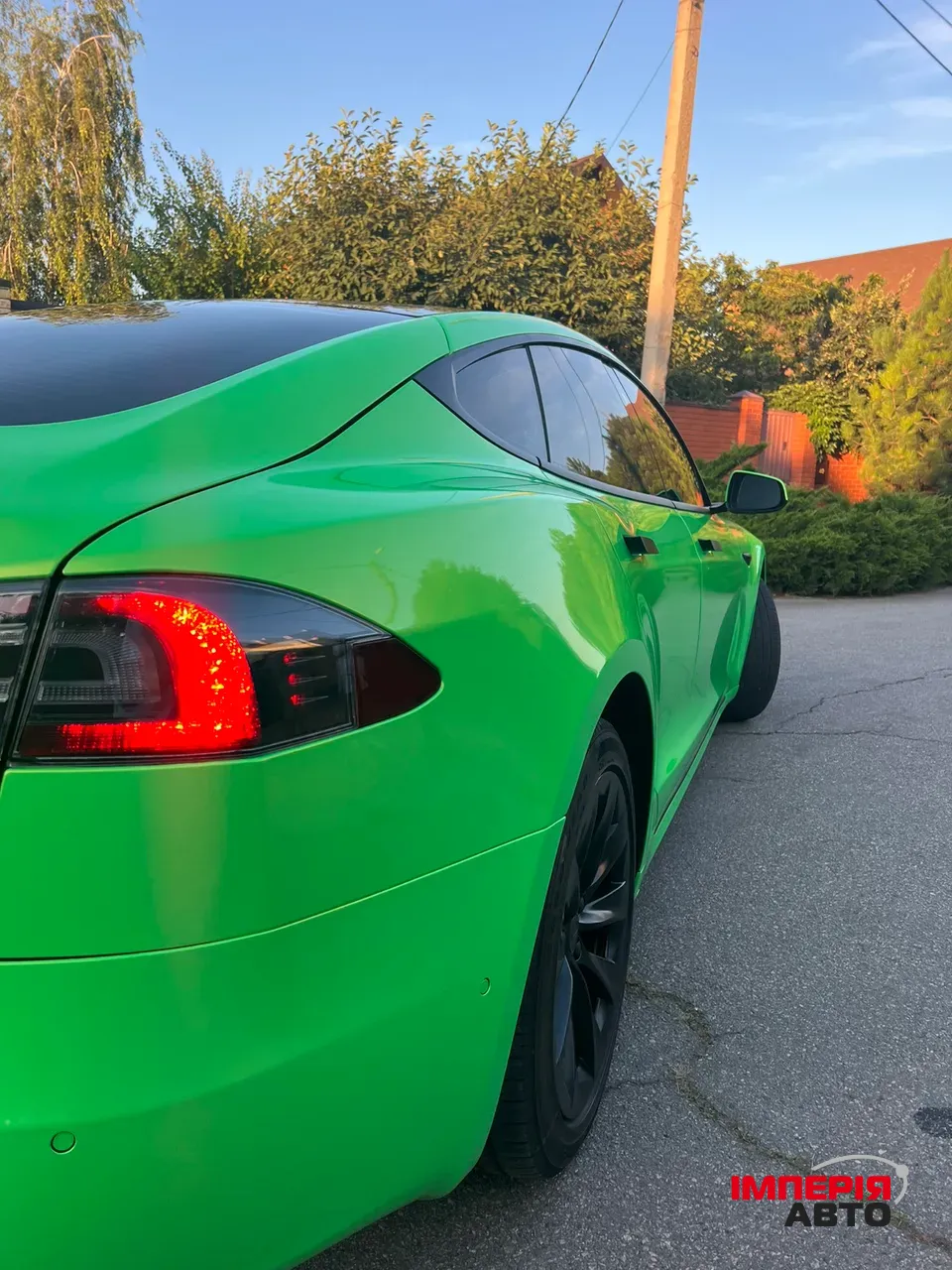 Tesla Model S - фото 14