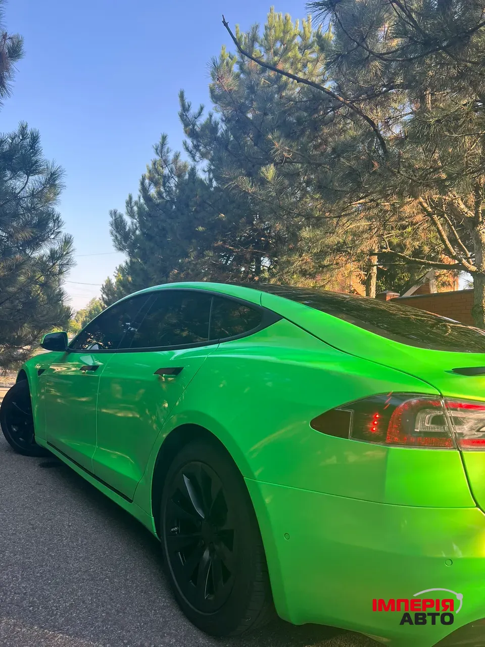 Tesla Model S - фото 8