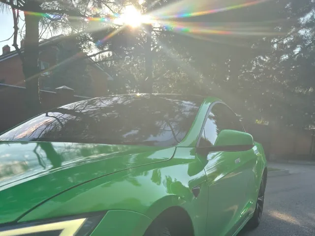 Tesla Model S - фото 3
