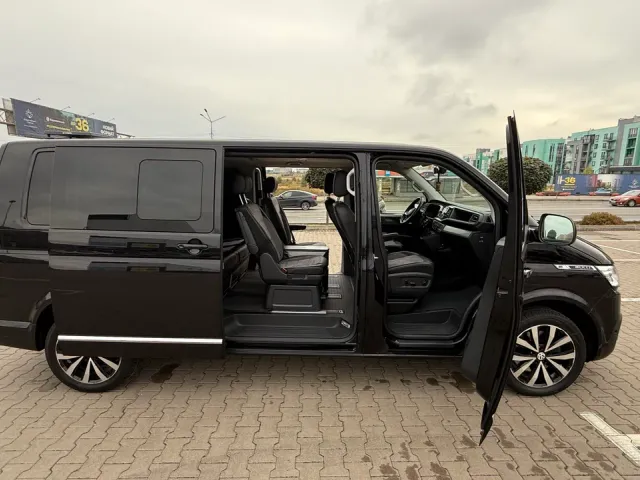 Volkswagen Multivan - фото 2