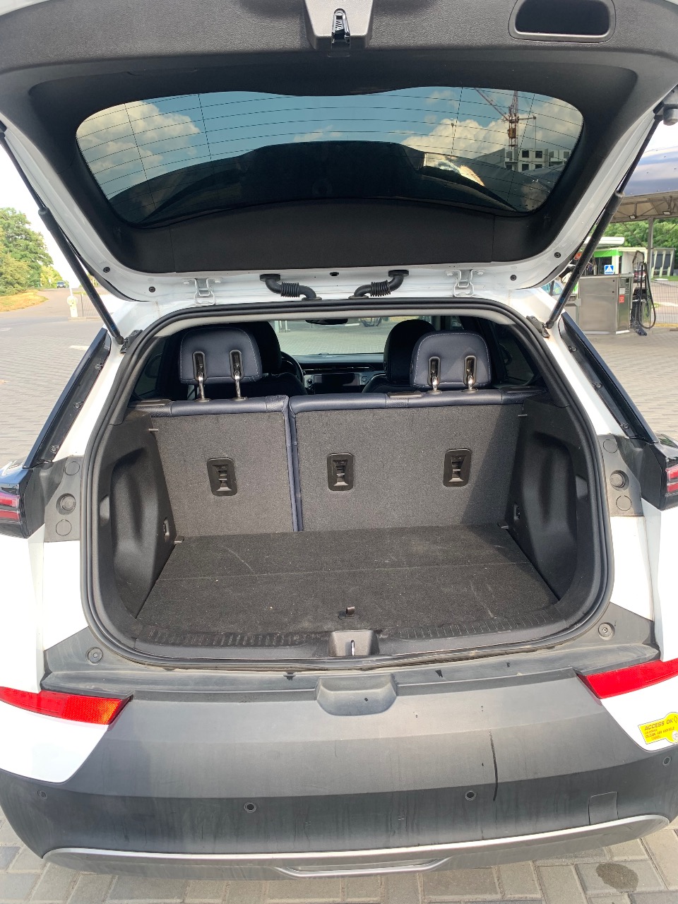 Chevrolet Bolt EUV - фото 5