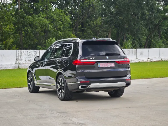 BMW X7 - фото 4