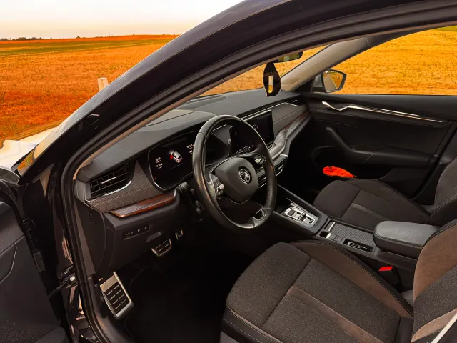 Skoda Octavia - фото 4