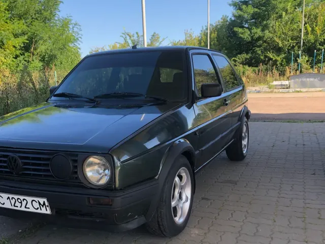 Volkswagen Golf - фото 2