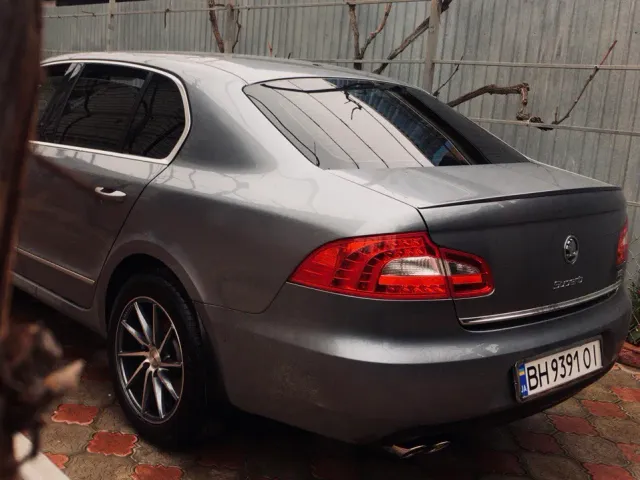 Skoda Superb - фото 2