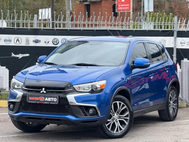 Mitsubishi Outlander Sport - фото 1