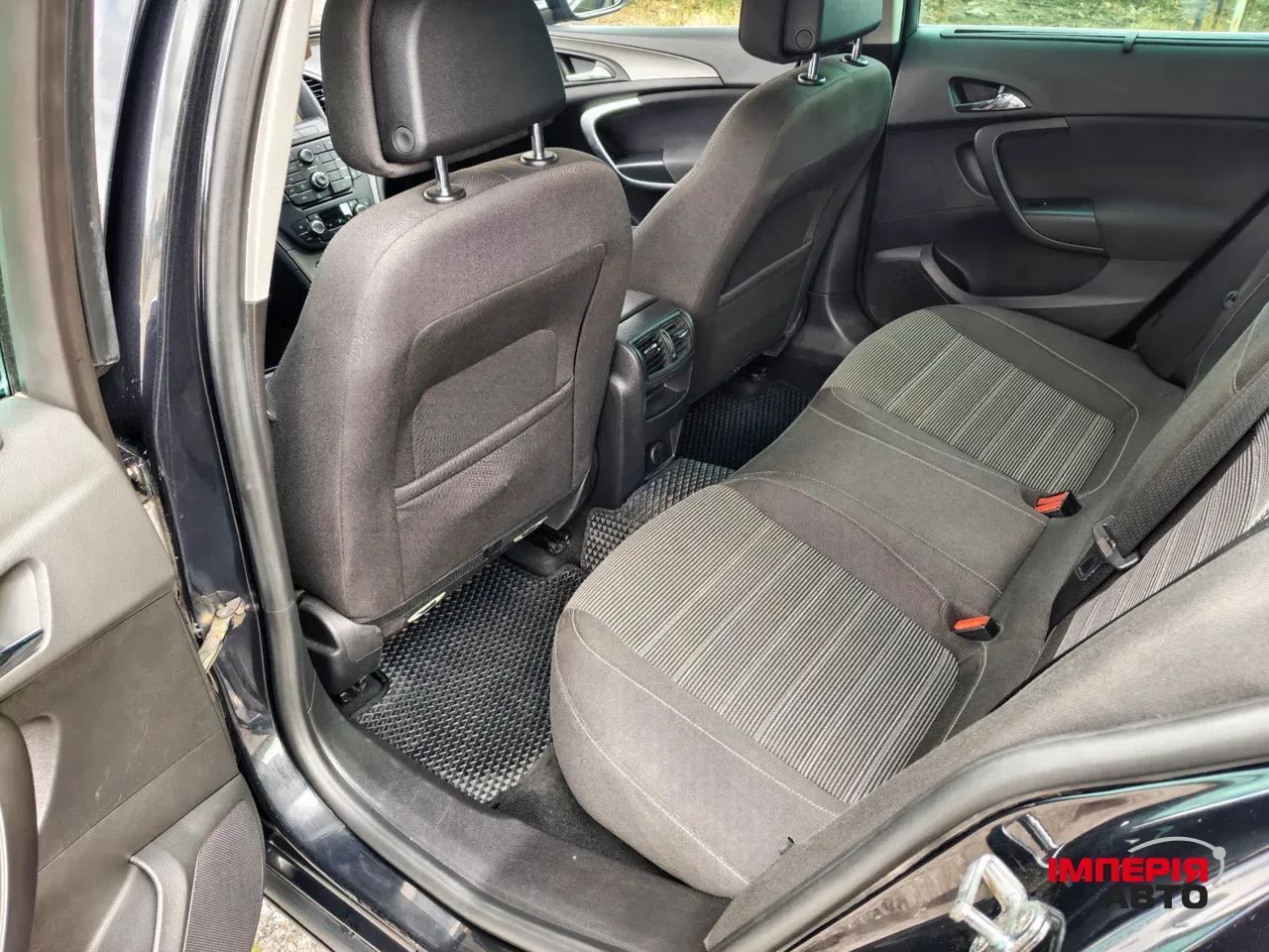 Opel Insignia - фото 10