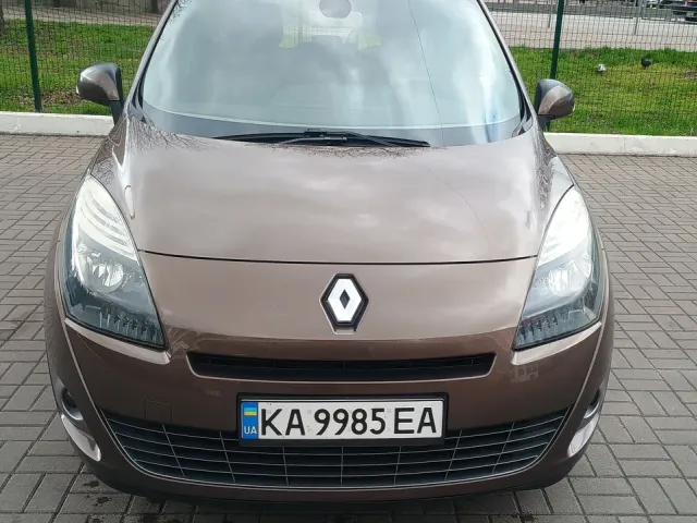 Renault Scenic - фото 2