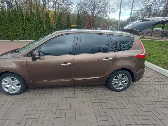 Renault Scenic - фото 1