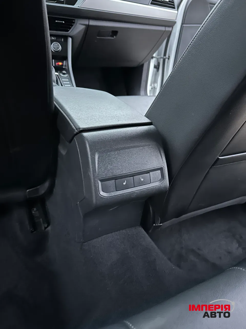 Volkswagen Jetta - фото 17