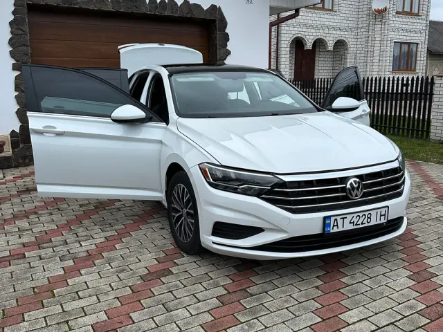 Volkswagen Jetta - фото 3