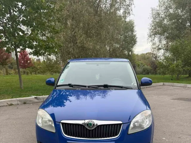 Skoda Fabia - фото 1