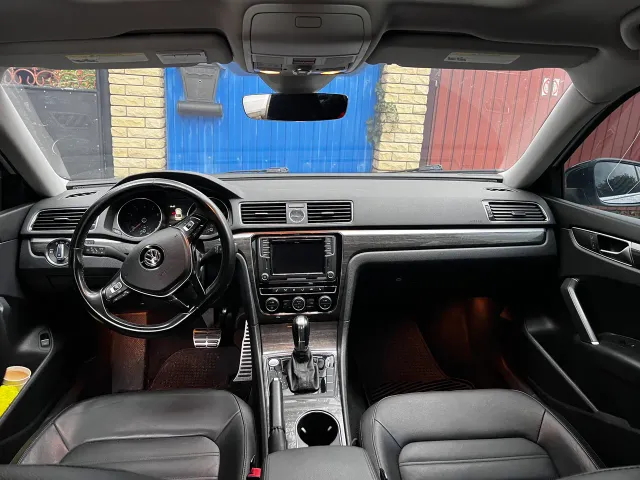 Volkswagen Passat - фото 2