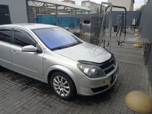 Opel Astra - фото 2