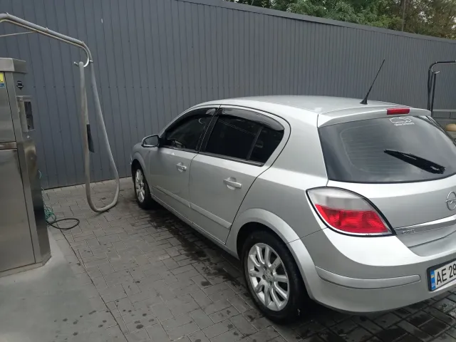 Opel Astra - фото 4