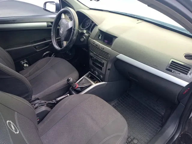 Opel Astra - фото 5