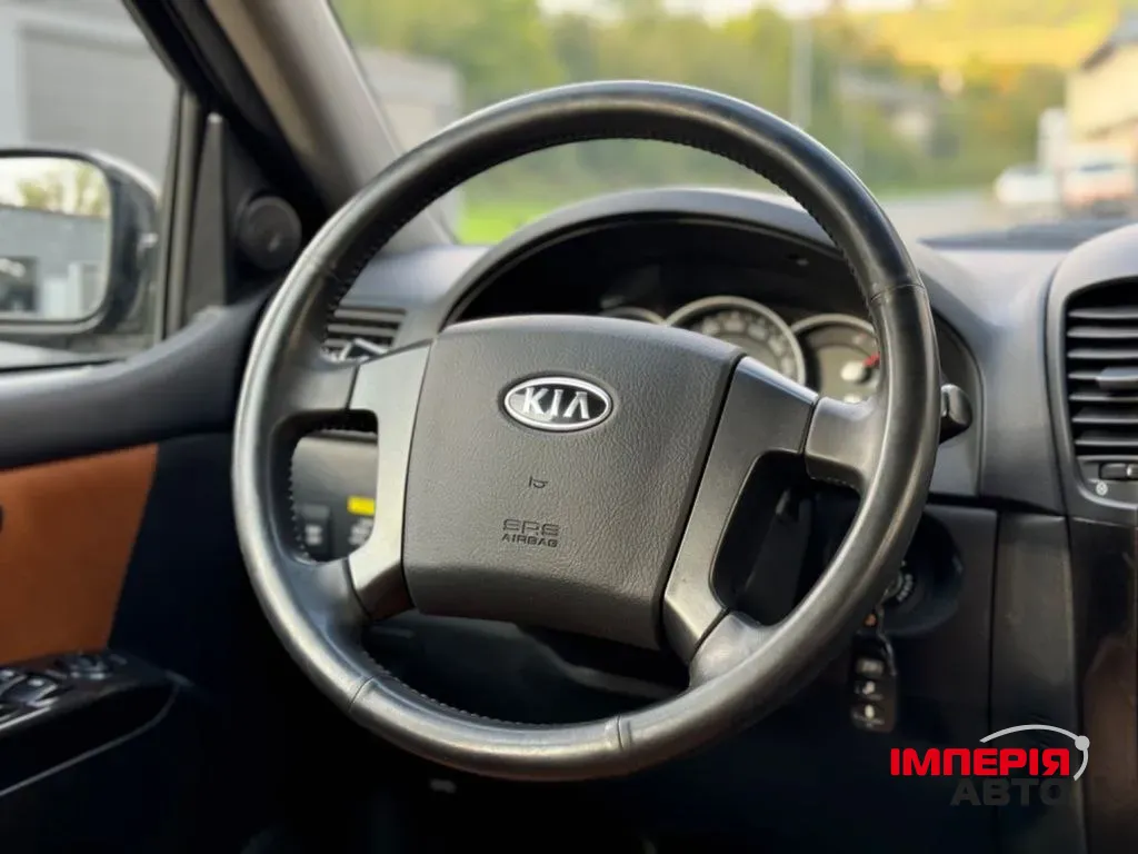 Kia Sorento - фото 9