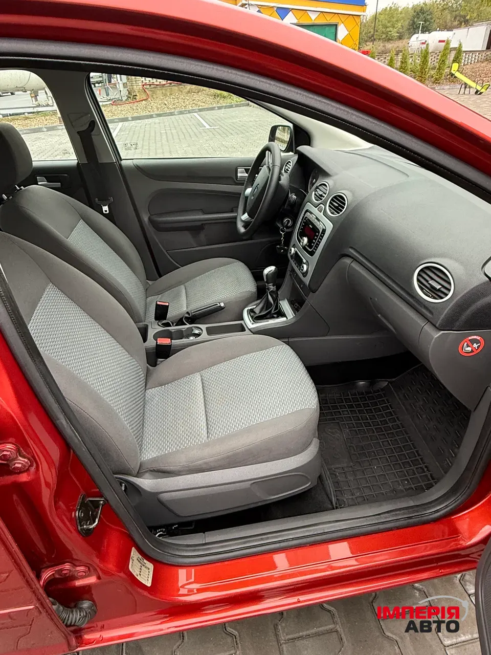 Ford Focus - фото 8