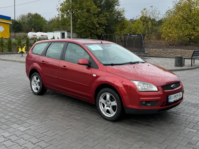 Ford Focus - фото 2