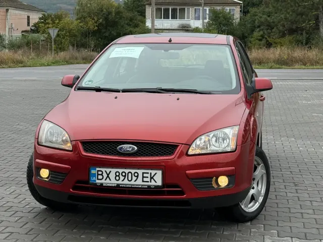 Ford Focus - фото 1