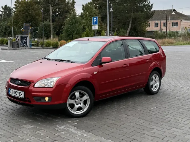 Ford Focus - фото 3