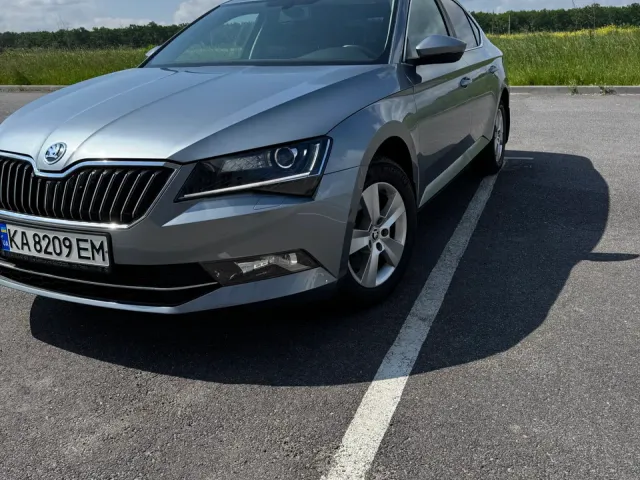 Skoda Superb - фото 5