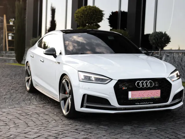 Audi S5 - фото 5