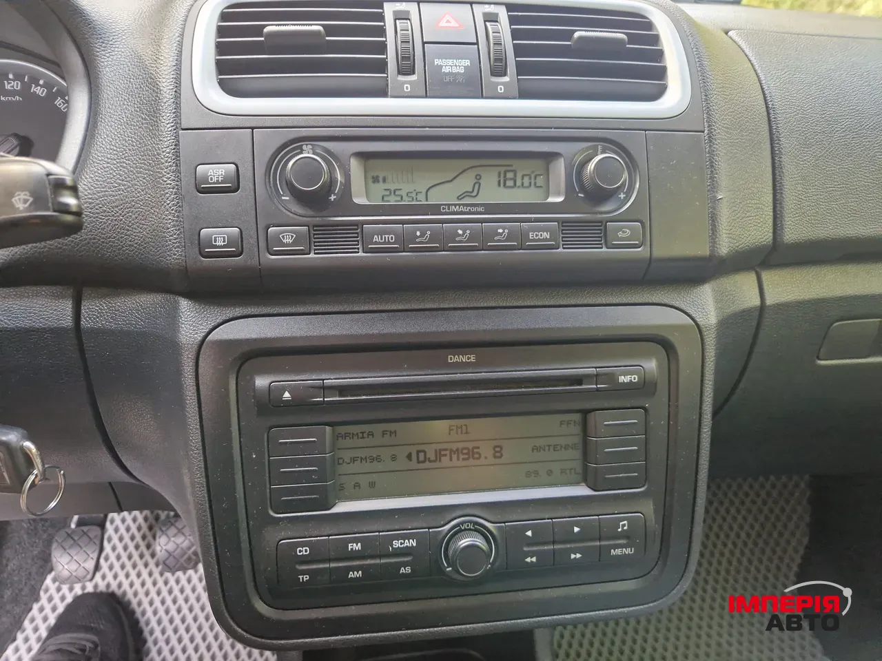 Skoda Fabia - фото 24