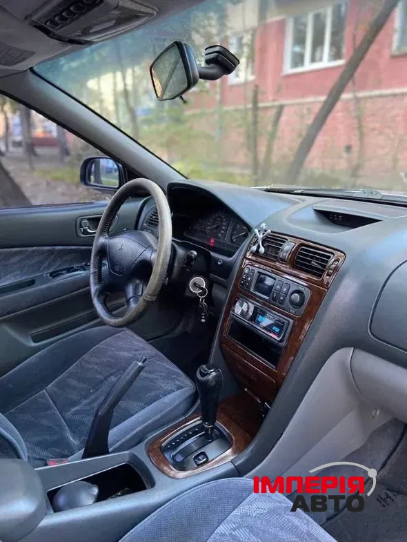 Mitsubishi Galant - фото 7