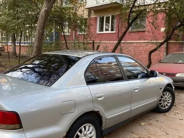 Mitsubishi Galant - фото 4