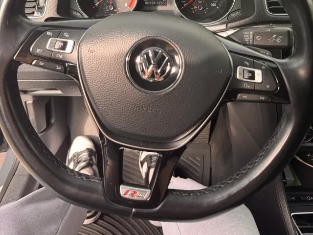 Volkswagen Passat - фото 5