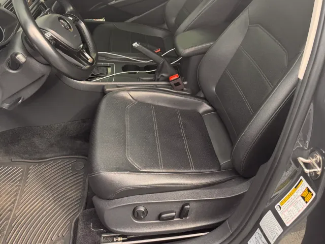 Volkswagen Passat - фото 2