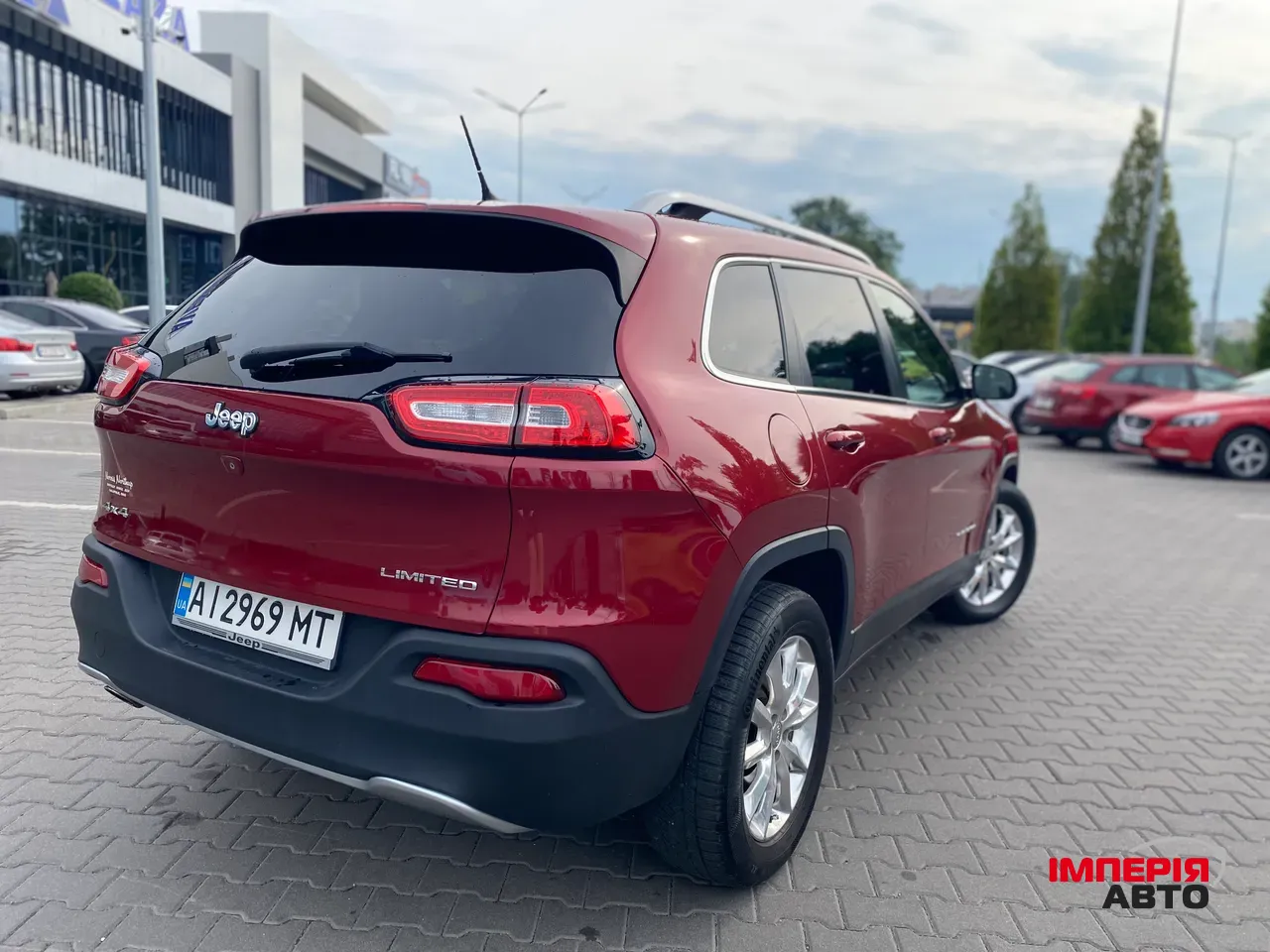 Jeep Cherokee - фото 17