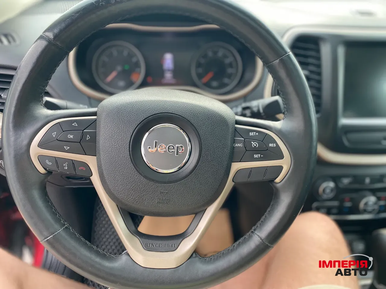 Jeep Cherokee - фото 21