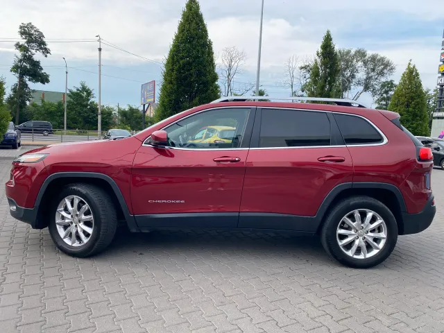 Jeep Cherokee - фото 4